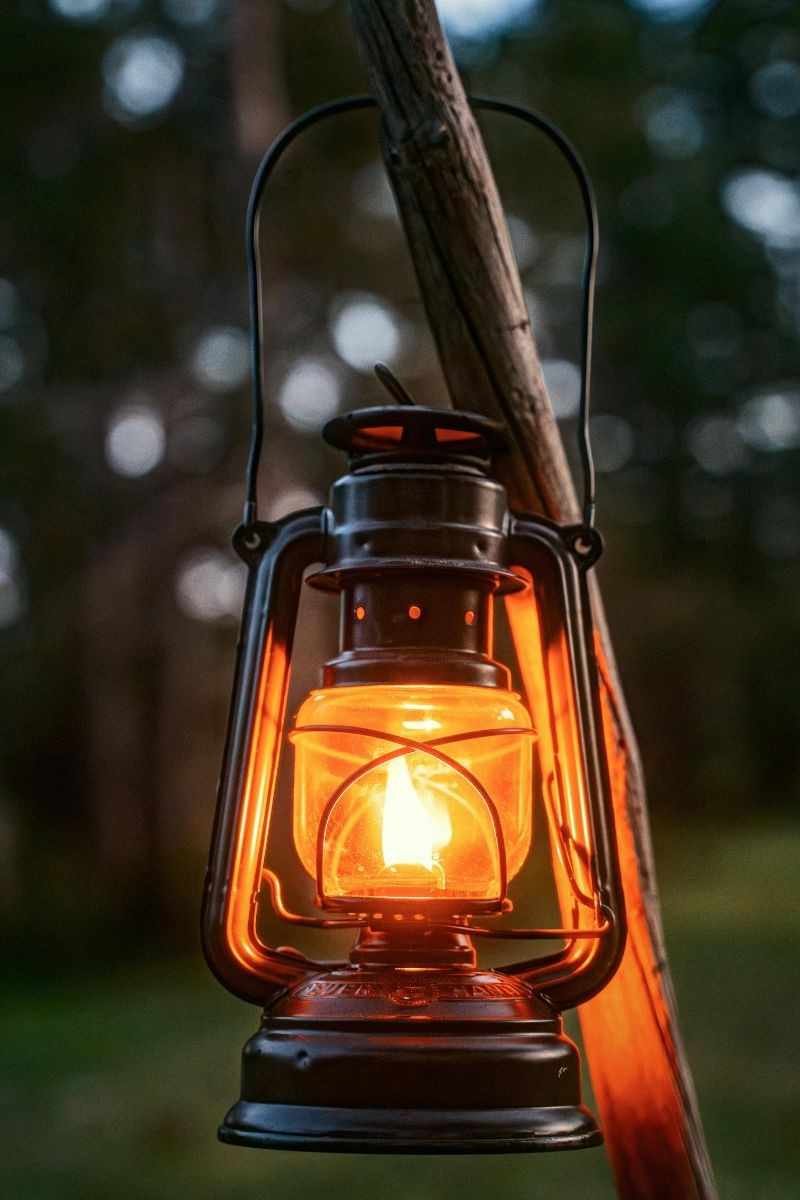 A clean, branded graphic or "bestiary" style list showing 3-4 types of Djinn (Marid, Ifrit, etc.) and their specific powers (Wealth, Love, Protection).